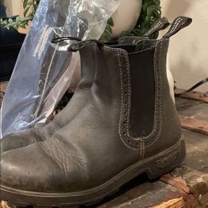 BLUNDSTONE Boots
